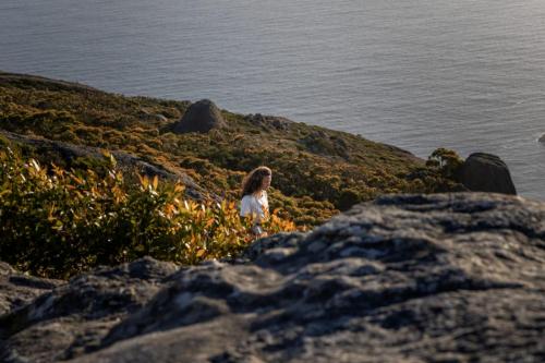 une randonnée au bord de la mer