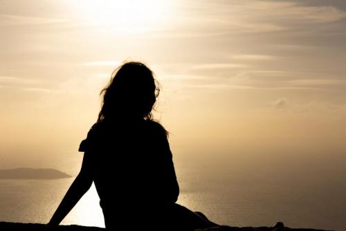 femme en contre jour