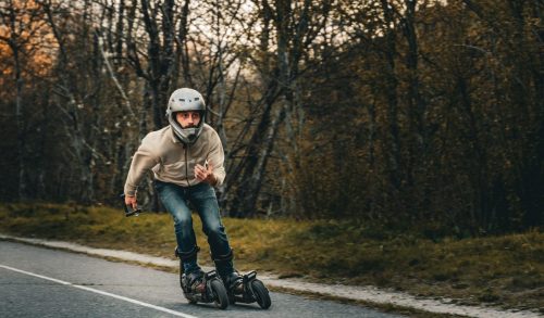 ski électrique sur piste cyclable